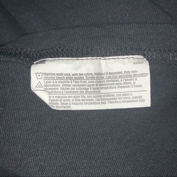 ✅ Men Disneyland Hanes Mickey Black T-Shirt - Picture 6 of 10